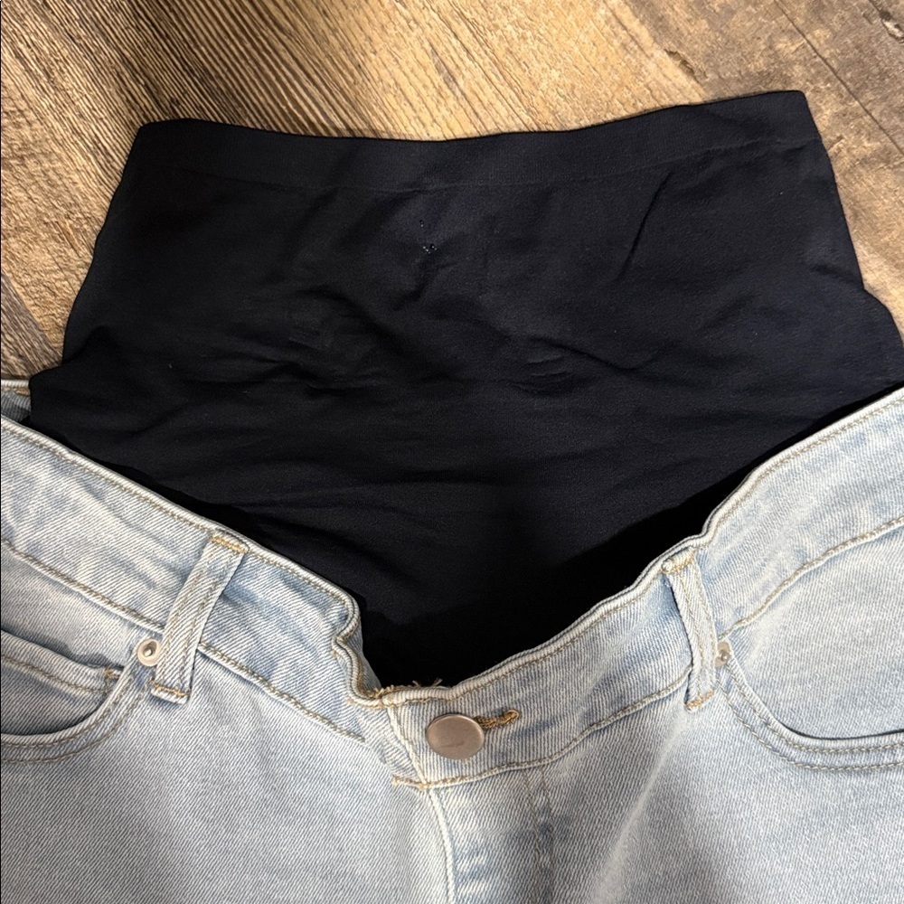 Denim Blue Women's maternity Shorts - Picture 5 of 8